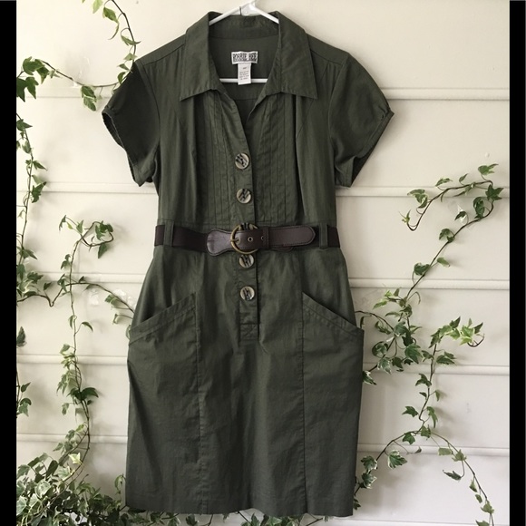 Robbie Bee Dresses & Skirts - 💜 ROBBIE BEE gorgeous green dress